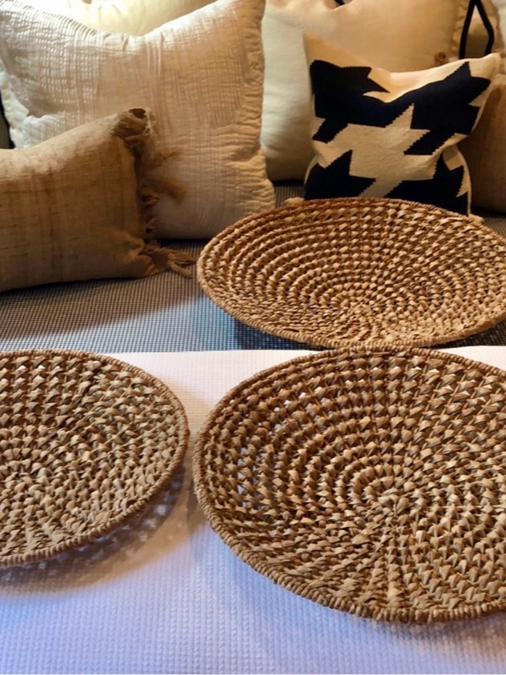 Horchow Handwoven Seagrass Round Accent Trays in Natural Tan 🍃